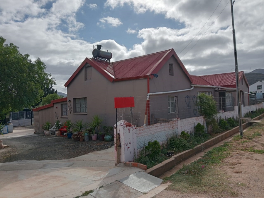 3 Bedroom Property for Sale in Uniondale Western Cape